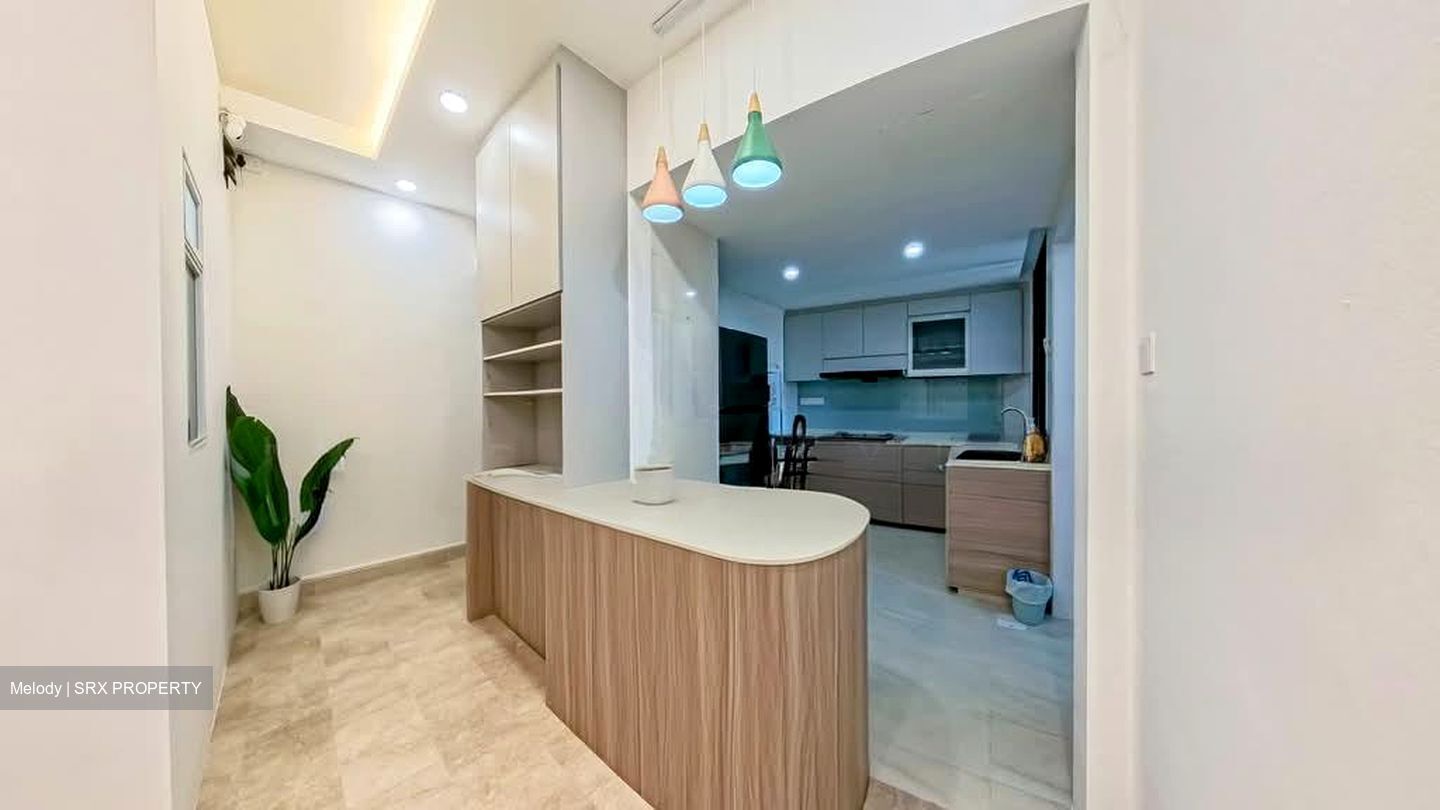 Simsville (D14), Condominium #580817761